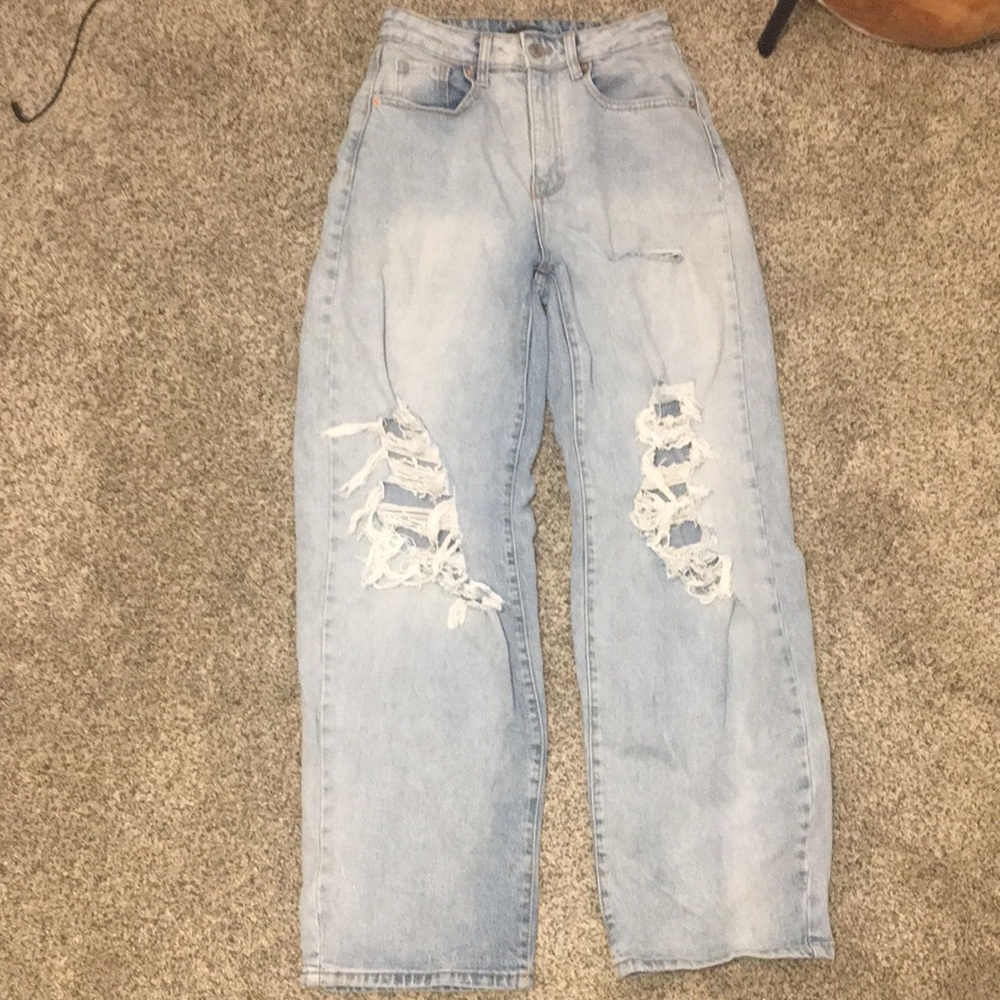 light wash baggy jean